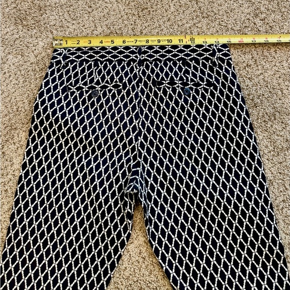 Gap Officecore Slim City Ankle Pants – Black & White Laser Diamond Print Size 2 - Picture 6 of 9